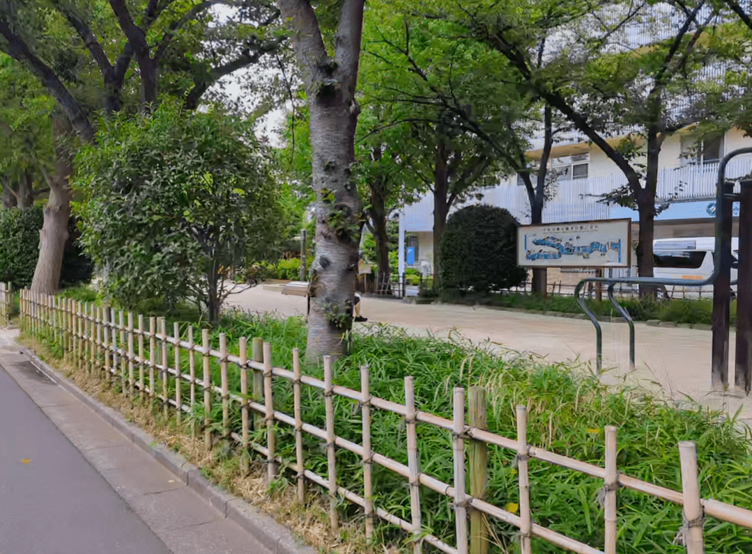 東西箸広場