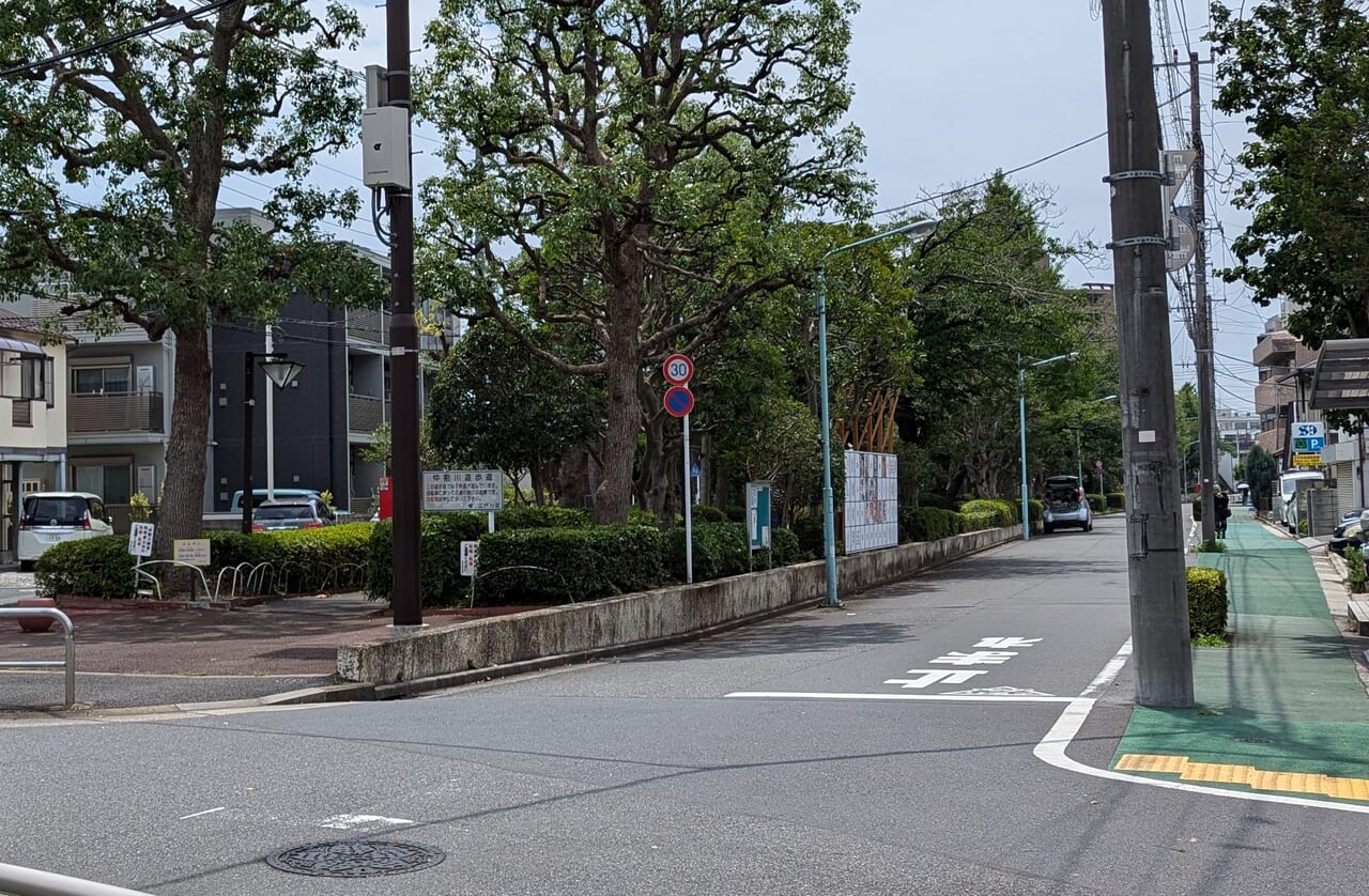 中割川遊歩道