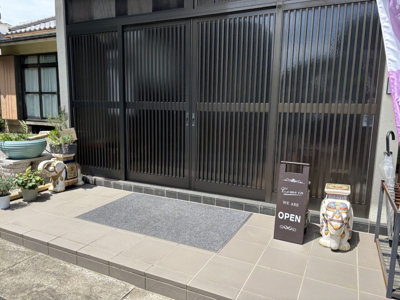 北小岩の本蔵寺にあるカフェコトハナ