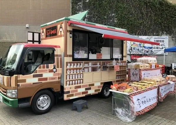 えどりくフリマに出店するコメダのキッチンカー