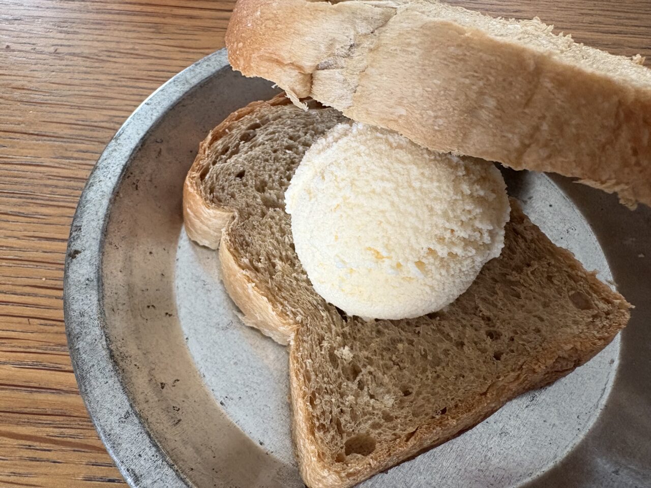葛西にある焼きたて食パン専門店一本堂