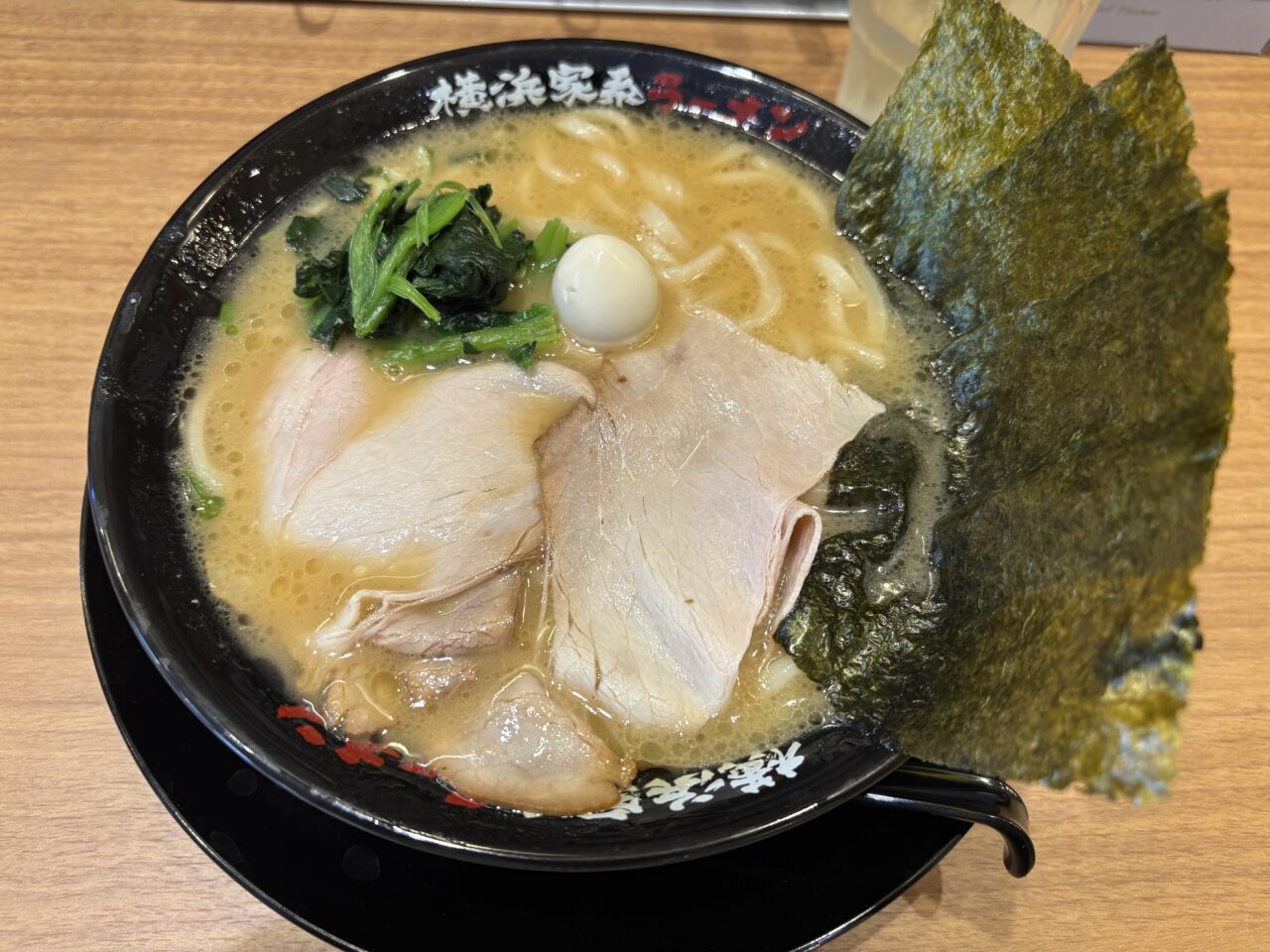 都内初出店のラーメン屋横浜家系ラーメンの有楽家西葛西店