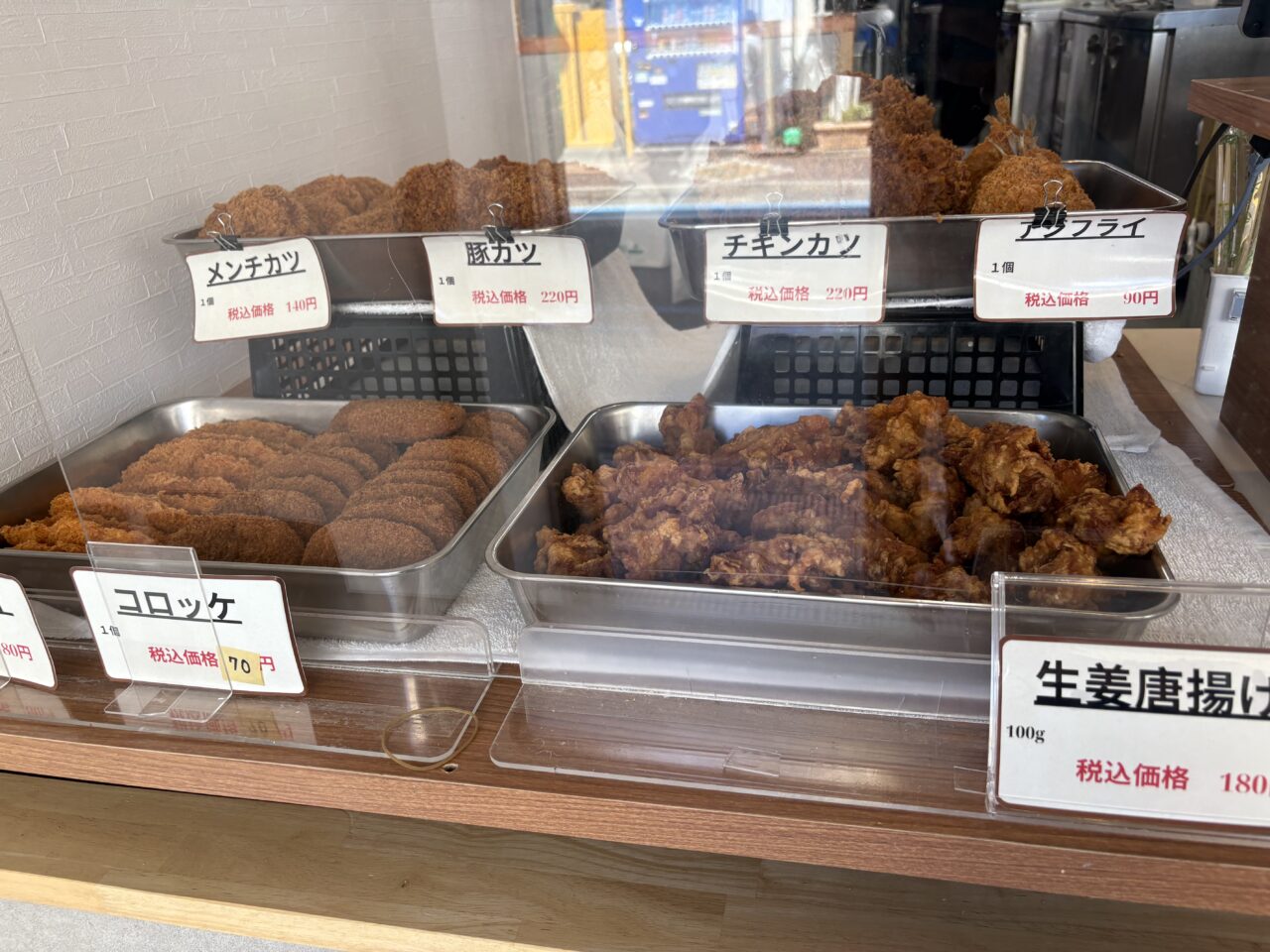 京成小岩にオープンした惣菜と弁当の三ハチ