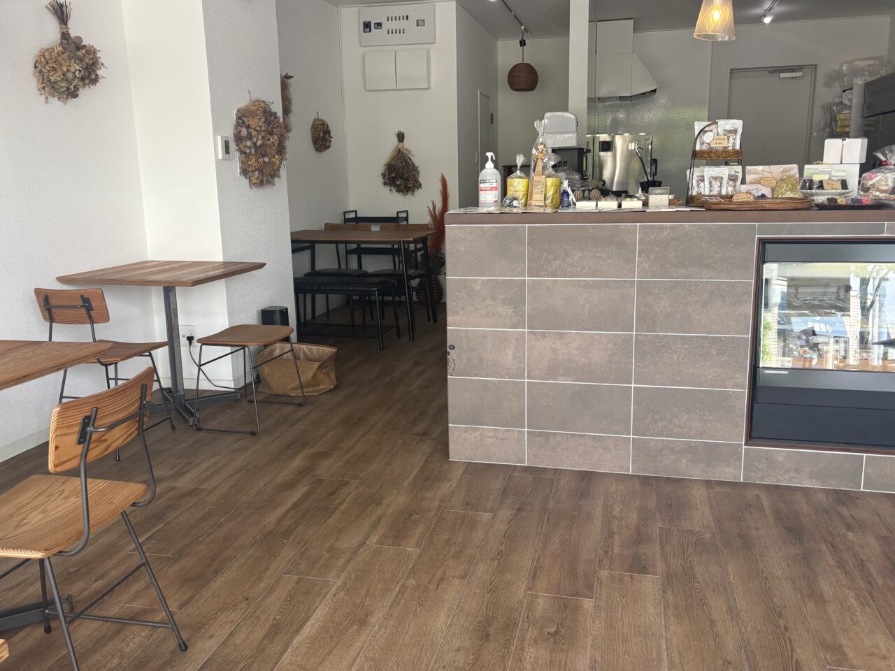 瑞江のBAKEが1店舗に統合