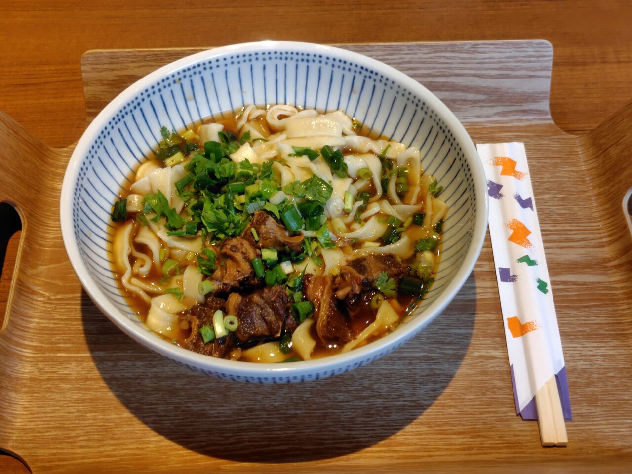 新小岩の劉記 中華面食にイートイン席が設置