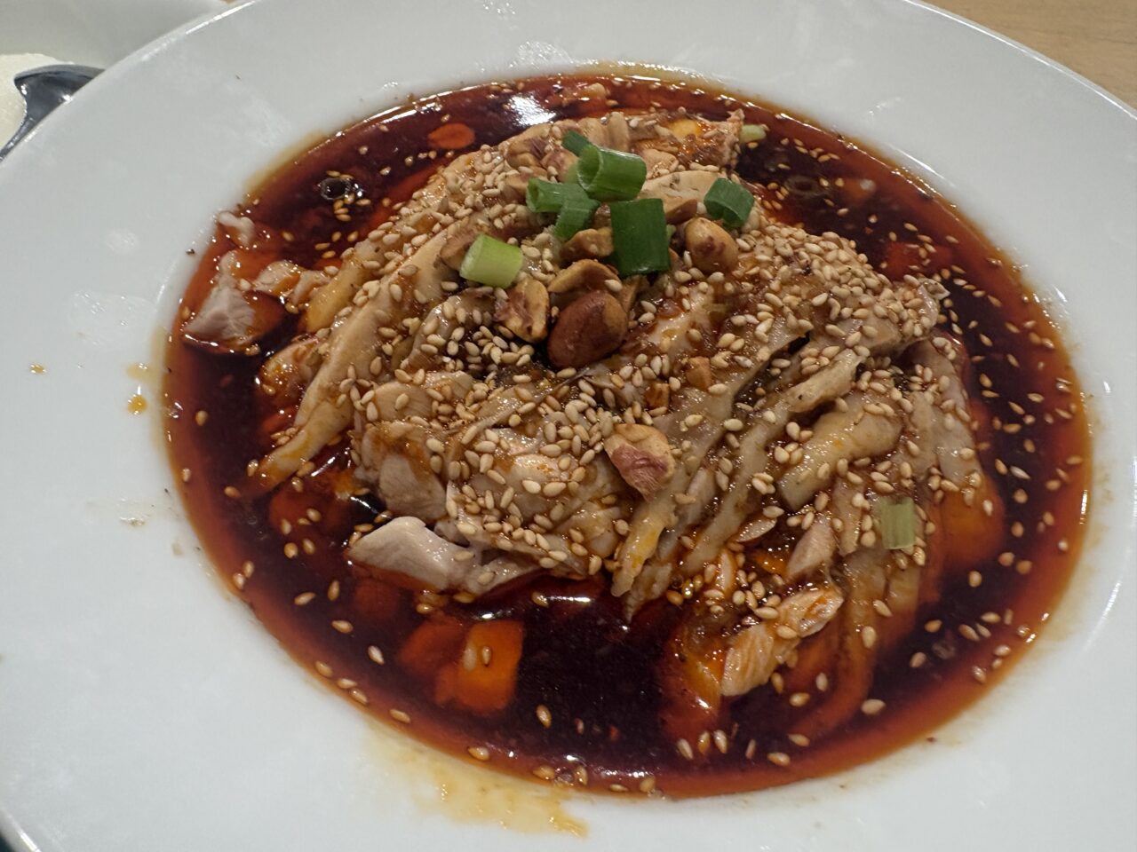 葛西の人気中華店「華宴」が移転オープン
