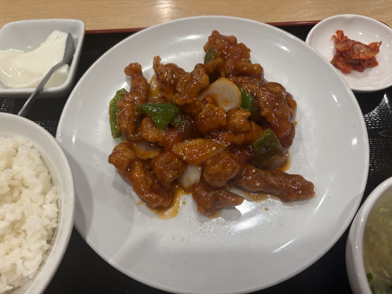 葛西の人気中華店「華宴」が移転オープン